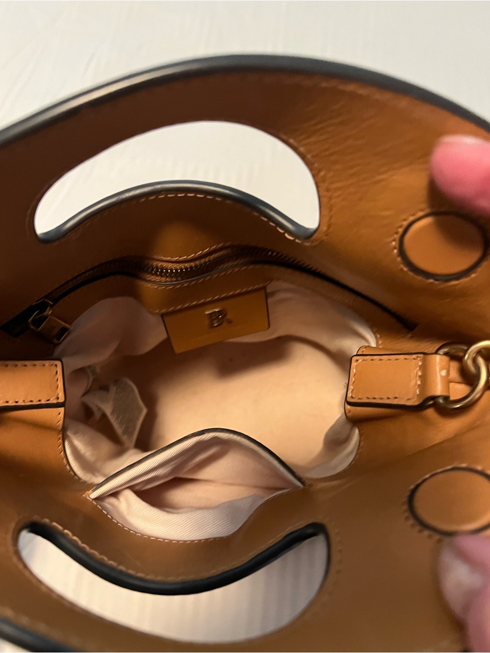 Banana Republic tan Straw-Accent Crossbody Bag - Picture 4 of 6